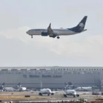 Gobierno de México explora regresar vuelos de carga al AICM en rectificación de política El gobierno federal analiza reactivar operaciones de carga aérea internacional en el AICM y ampliar los slots para aerolíneas extranjeras, en medio de un diferendo con Estados Unidos por rutas y transporte de carga. FOTO: Cuartoscuro.