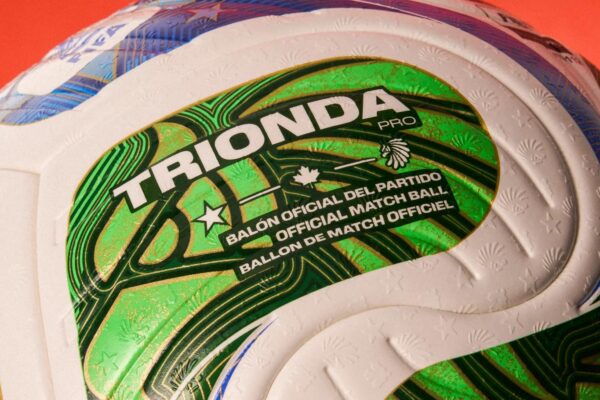 Adidas presentó a Trionda, el balón oficial de la Copa del Mundo 2026, con un diseño que une a México, Estados Unidos y Canadá. Foto: Adidas.