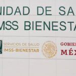IMSS Bienestar en Puebla opera con un déficit de más de cinco mil trabajadores, principalmente médicos y enfermeras. FOTO: La Jornada de Oriente.