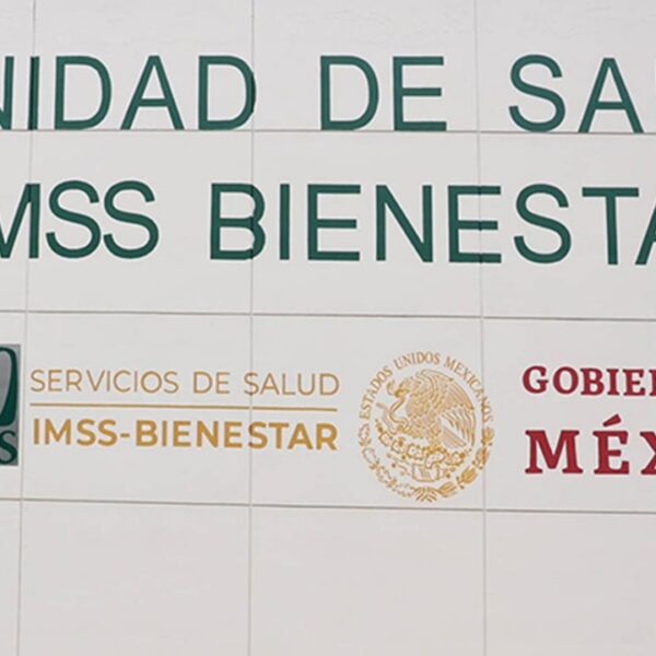 IMSS Bienestar en Puebla opera con un déficit de más de cinco mil trabajadores, principalmente médicos y enfermeras. FOTO: La Jornada de Oriente.
