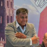 El alcalde Vicente Sánchez Méndez enfrenta denuncias por agredir a sus compañeras.