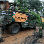 La Sedena activó el Plan DN-III-E en Puebla tras los estragos de la tormenta tropical Jerry, que dejó afectaciones en 26 municipios con deslaves, derrumbes y cinco ríos desbordados.