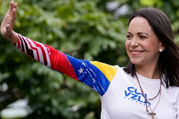 El Comité Nobel otorgó el Premio Nobel de la Paz 2025 a María Corina Machado por su labor en favor de la democracia y los derechos humanos en Venezuela. Foto: EFE.