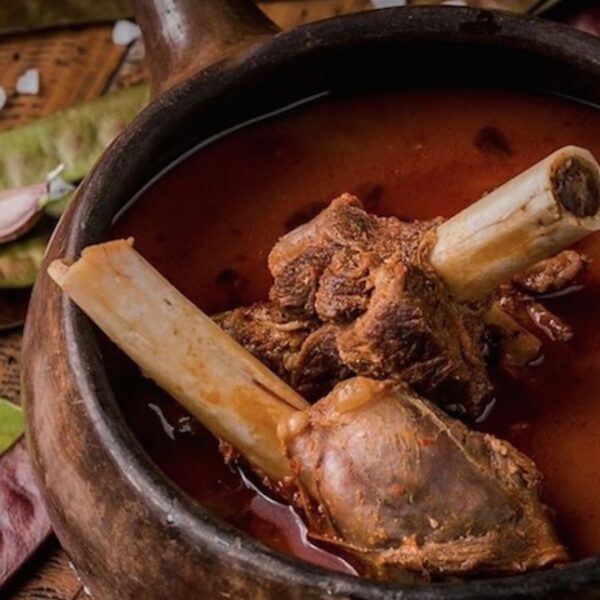 El Mole de Caderas llega con todo su sabor y un ligero aumento