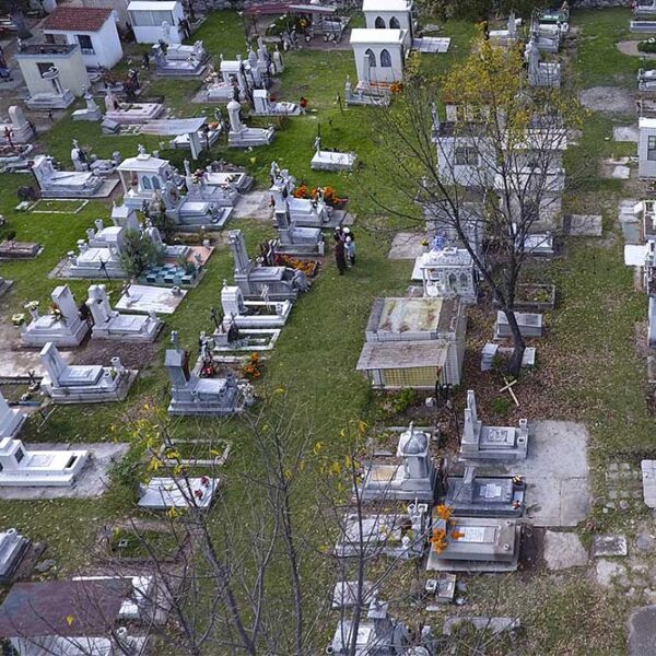 Con el Panteón Municipal casi lleno, el gobierno explora terrenos para levantar un nuevo cementerio que cumpla con los lineamientos y la capacidad necesaria. FOTO: Poblanerías.