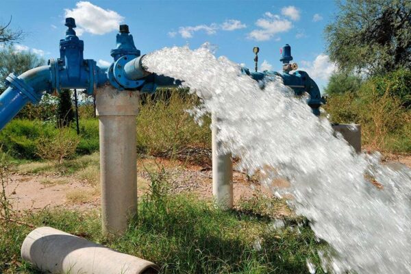 Hasta 12 años de prisión por robo o corrupción en concesiones de agua, plantea iniciativa de Sheinbaum.
