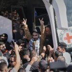 Hamás e Israel avanzan hacia un acuerdo histórico de paz mediado por Egipto, Qatar y Turquía, tras el intercambio de rehenes y prisioneros que podría marcar el fin del conflicto en Gaza. Foto: AP.
