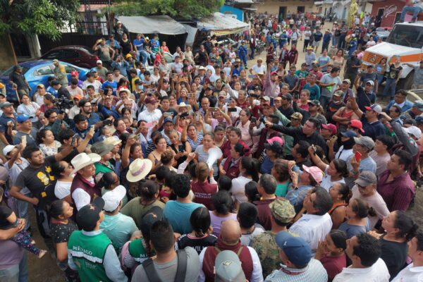 Claudia Sheinbaum visitó Pantepec, Puebla, para supervisar los trabajos de atención a familias afectadas por las lluvias del 9 de octubre. Foto: X @Claudiashein.
