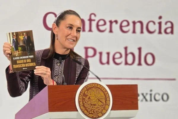 Claudia Sheinbaum presentó su libro “Diario de una transición histórica”, una mirada íntima al proceso que la llevó a convertirse en la primera presidenta de México.