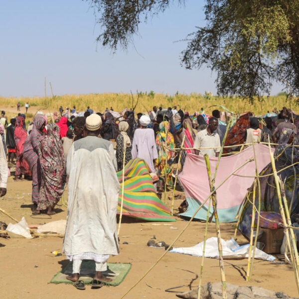 Más de 2 mil civiles fueron asesinados en Sudán durante la toma de Al-Fashir por parte de las FAR, denunciaron las Fuerzas Conjuntas y el gobierno de Darfur, calificando el hecho como un “genocidio”. FOTO: AFP.