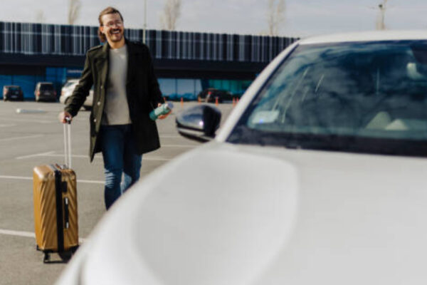 Uber gana suspensión definitiva y podrá volver a recoger y dejar pasajeros en aeropuertos de México.