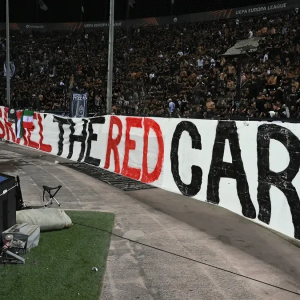 La UEFA decidió aplazar la votación que definiría la posible suspensión de Israel de sus torneos, tras el anuncio del plan de paz de 20 puntos de Donald Trump para Gaza. Foto: AFP.