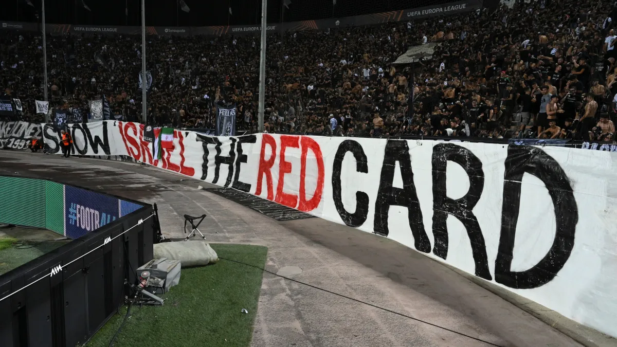 La UEFA decidió aplazar la votación que definiría la posible suspensión de Israel de sus torneos, tras el anuncio del plan de paz de 20 puntos de Donald Trump para Gaza. Foto: AFP.