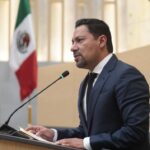 El Consejo Estatal de Morena pidió al alcalde de Oriental, Fidel Flores Concha, explicar su presunta relación con Nazario N., empresario detenido por vínculos con el Cártel Jalisco Nueva Generación. Foto: X @A_Villegas_Men.