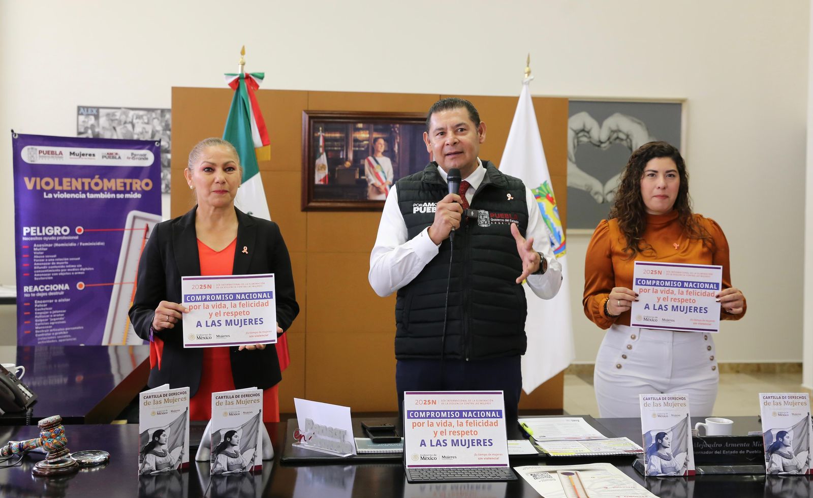 Baja 45% el feminicidio y 48.9% la trata en Puebla; Armenta atribuye la reducción a Centros LIBRE