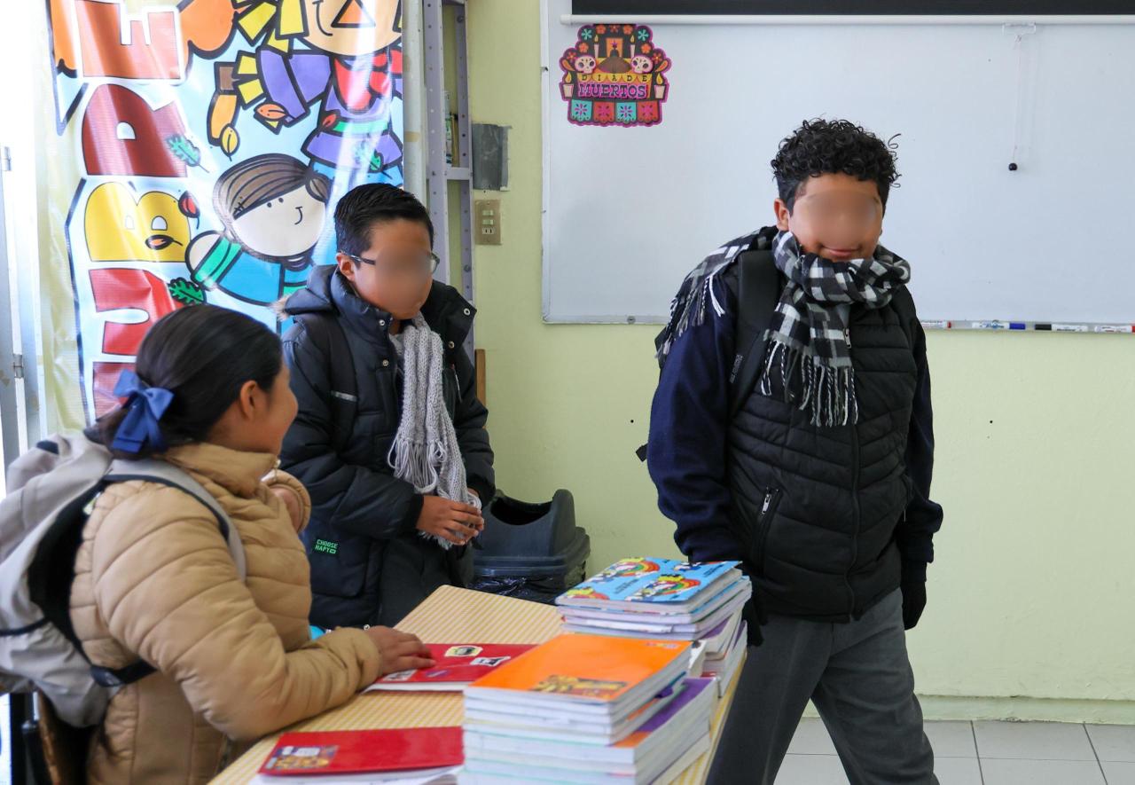 Puebla suspende clases en 64 municipios por frente frío 16; más de 400 mil alumnos pasan a modalidad a distancia