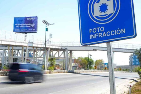 La SMT invertirá 232.7 mdp en la operación y expansión del programa de fotomultas, equivalente al 32.3% de su presupuesto 2026. FOTO: Poblanerías.