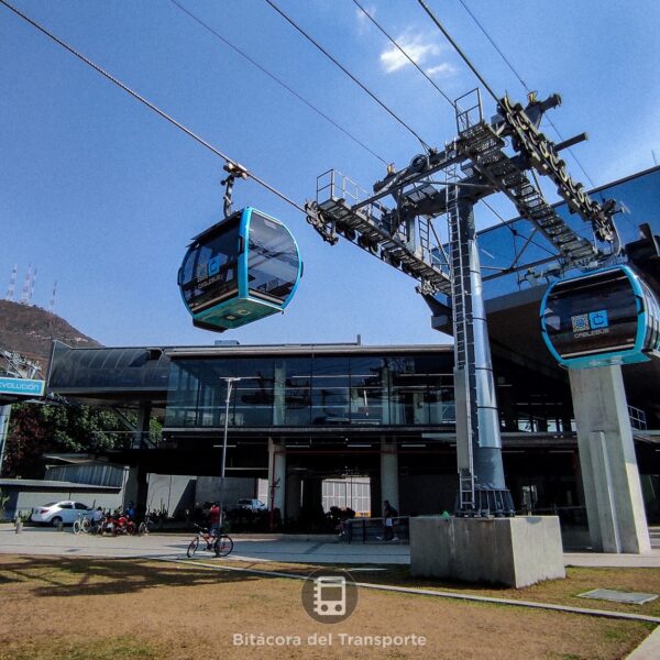 El gobierno estatal confirmó que las primeras cuatro líneas del Cablebús serán operadas por el Estado; no habrá concesión. FOTO: Bitácora del Transporte.