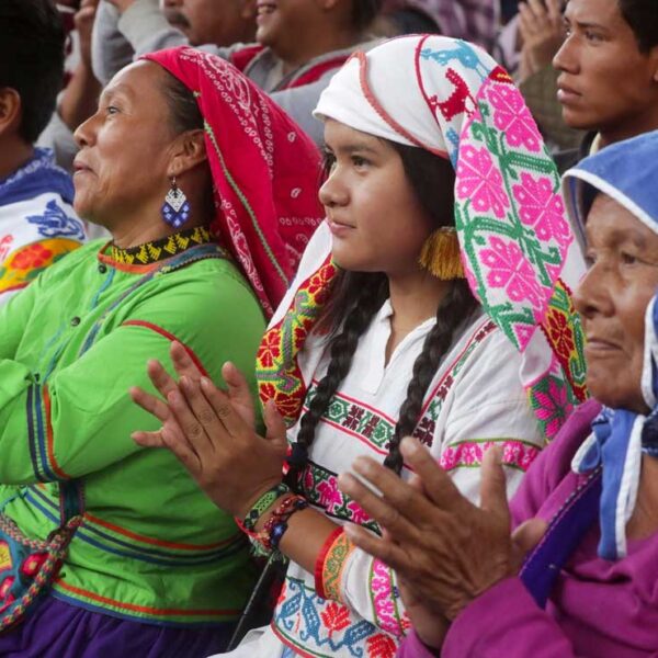 Puebla discute una nueva ley para garantizar consultas libres y reparación de daños a pueblos indígenas y afromexicanos. FOTO: El Universal Puebla.