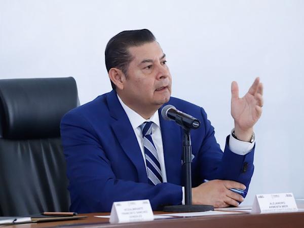 Alejandro Armenta apostará por un mando único policial en Puebla y envió reformas que reestructuran seguridad, Fiscalía y coordinación institucional. FOTO: Reto Diario.