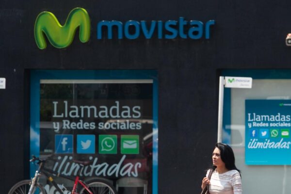 Movistar se despide de México. Telefónica venderá su red, clientes y marca a Beyond ONE, dueña de Virgin Mobile. FOTO: El Economista.
