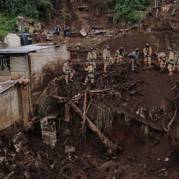 Sheinbaum ordena intensificar la búsqueda de Liam en Huauchinango