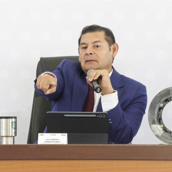 El Gobierno de Puebla denunció a la empresa Agua de Puebla por dañar una carretera recién rehabilitada entre Totimehuacan y Tetela.