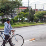 En Comisiones del Cabildo de Puebla se aprobó elevar las multas por invadir ciclovías hasta los 11 mil 314 pesos. Foto: Poblanerías.