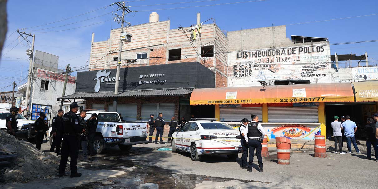 Primeras líneas de investigación sobre el asesinato en una pollería en la Central de Abastos apuntan a posibles conflictos ligados a narcomenudeo y cobro de piso. FOTO: Diario Puntual.
