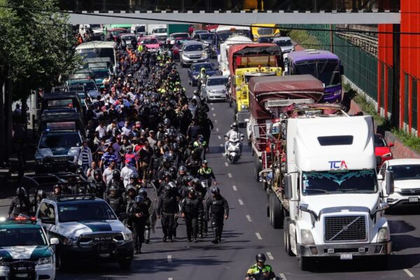 Transportistas de ANTAC anunciaron un bloqueo nacional el 24 de noviembre para exigir mayor seguridad en carreteras. FOTO: Infobae.