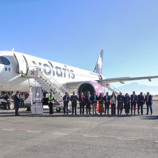 El Aeropuerto Internacional de Puebla estrenó la ruta Puebla–Guadalajara operada por Volaris, una nueva opción que fortalecerá la conectividad turística y de negocios entre ambas ciudades. FOTO: Isahmar Torres.