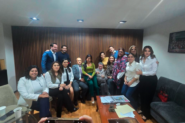 La bancada poblana de la transformación en la Cámara de Diputados celebró la aprobación del Presupuesto de Egresos 2026, que incrementa los recursos federalizados para Puebla.