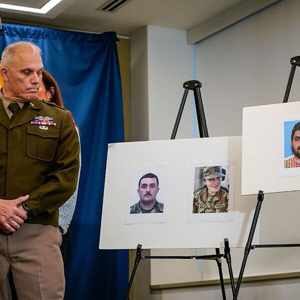 Rahmanullah Lakanwal, de origen afgano, colaborador del Ejército de Afganistán, tropas de EUA y la CIA, fue identificado como el presunto atacante del tiroteo cerca de la Casa Blanca. FOTO: EFE.