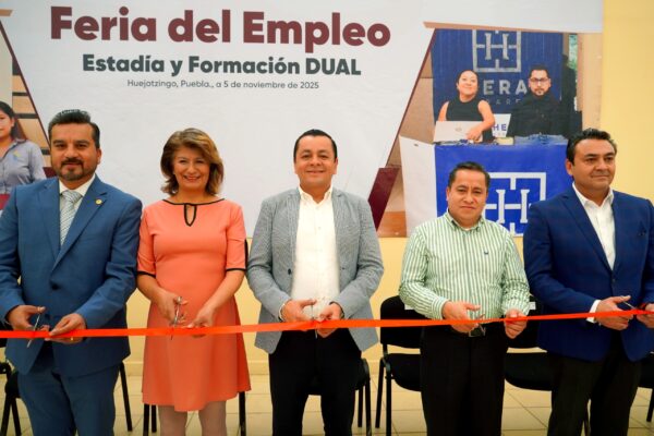 En la Universidad Tecnológica de Huejotzingo se realizó la Feria de Estadía, Formación Dual y Empleo 2025, organizada junto al Gobierno Municipal de San Martín Texmelucan y la CANACO SERVyTUR.