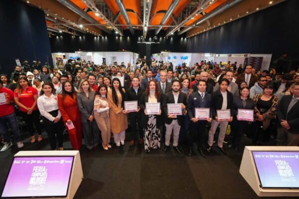 Pepe Chedraui inauguró la primera Feria de Empleo Incluyente 2025 en Puebla capital, con más de 200 vacantes para personas con discapacidad y adultos mayores.