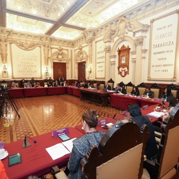 El Cabildo de Puebla aprobó diversos acuerdos durante su décimo cuarta Sesión Ordinaria, como la reforma al tabulador de infracciones y validación de la información financiera de octubre 2025.
