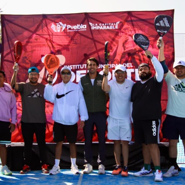 El Gobierno de la Ciudad realizó el Primer Torneo Municipal de Pádel 2025 en la Laguna de Chapulco, con la participación de 34 jugadores para promover el deporte, activar los espacios públicos y fortalecer hábitos saludables.