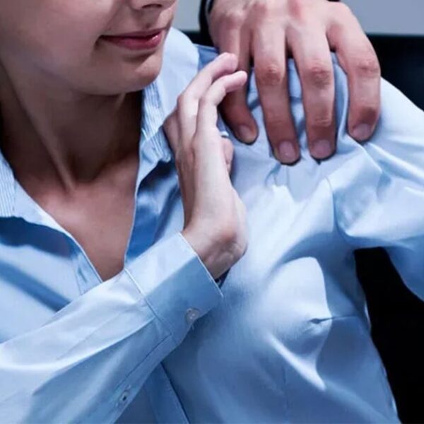 Entre enero y junio se documentaron más de 450 denuncias de acoso y hostigamiento sexual en instituciones públicas y educativas, la mayoría sin castigo efectivo.