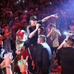 Académicos y especialistas dividieron opiniones sobre la iniciativa que busca prohibir la interpretación y reproducción de narcocorridos en espacios públicos de Puebla. FOTO: Rolling Stone.