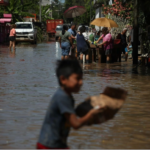 El Gobierno federal comenzará el 10 de noviembre la entrega del segundo apoyo a damnificados por lluvias. FOTO: La Jornada.