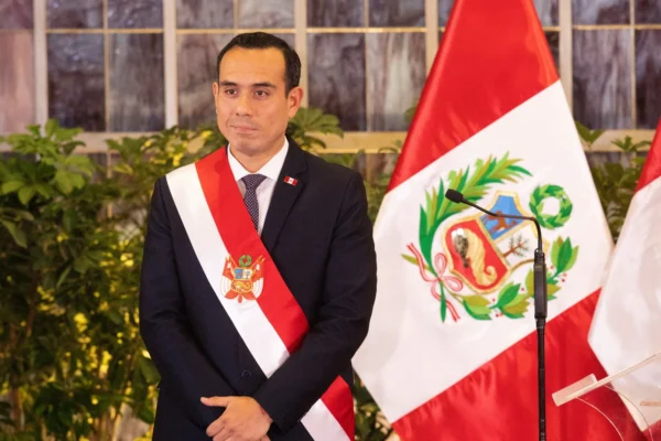 Las tensiones entre Perú y México volvieron a escalar luego de que el presidente José Jerí abriera la puerta a una posible intervención en la Embajada de México en Lima, donde Betssy Chávez permanece asilada. FOTO: SPR Informa.