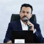 García Parra defendió la propuesta de crear espacios para arrancones legales en Puebla, al asegurar que regularlos es necesario para disminuir riesgos y frenar las carreras clandestinas. FOTO: Curul Puebla.