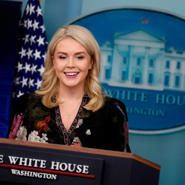 La Casa Blanca reconoció avances del gobierno de Claudia Sheinbaum en materia de seguridad, pero al mismo tiempo confirmó que el equipo de Donald Trump analiza nuevas medidas contra los cárteles mexicanos.