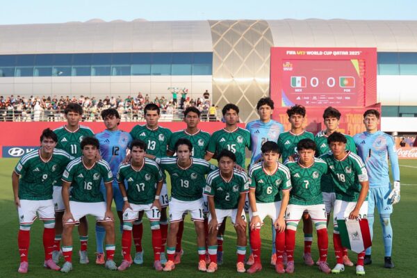 Portugal goleó 5-0 a México en octavos del Mundial Sub 17. Dos expulsiones y errores clave dejaron al Tri sin respuesta y fuera del torneo. FOTO: Selección Nacional de México.