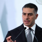 Los policías municipales que protegían a Manzo no están detenidos, pero siguen bajo investigación mientras peritajes continúan. FOTO: EFE.