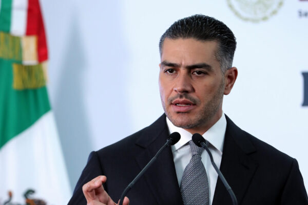 Los policías municipales que protegían a Manzo no están detenidos, pero siguen bajo investigación mientras peritajes continúan. FOTO: EFE.