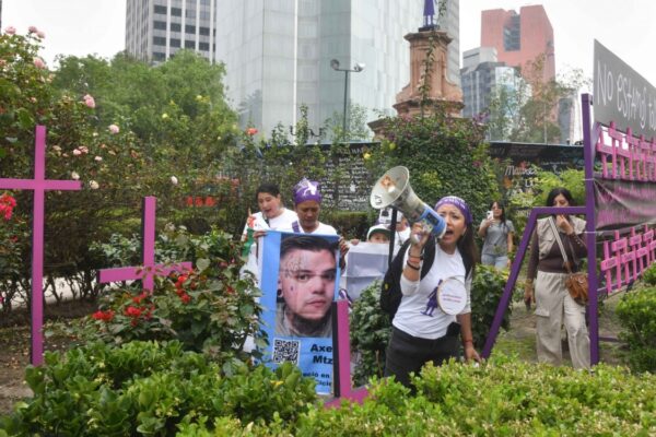 Más de 250 organizaciones y colectivos de víctimas cuestionaron la resolución de la SCJN que avaló la reforma de 2020 que elimina garantías presupuestales y representa un retroceso en la protección a víctimas. FOTO: Cuartoscuro.