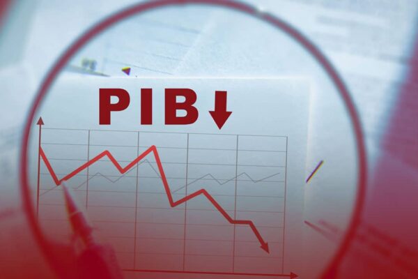 La economía mexicana registró una contracción anual de 0.19% en el tercer trimestre, su primer retroceso desde 2021, de acuerdo con el Inegi. IMAGEN: Getty Images.