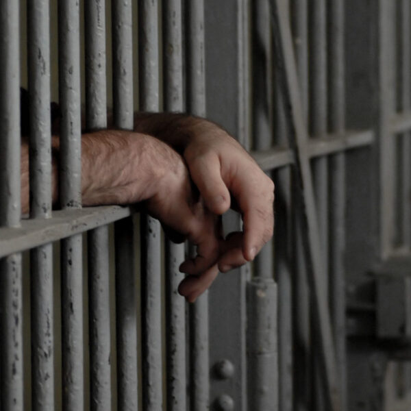 La Suprema Corte de Justicia de la Nación recibió una solicitud para realizar una audiencia pública sobre la prisión preventiva oficiosa y el arraigo, mecanismos legales cuestionados por su impacto en los derechos humanos. FOTO: Gaceta UDG.