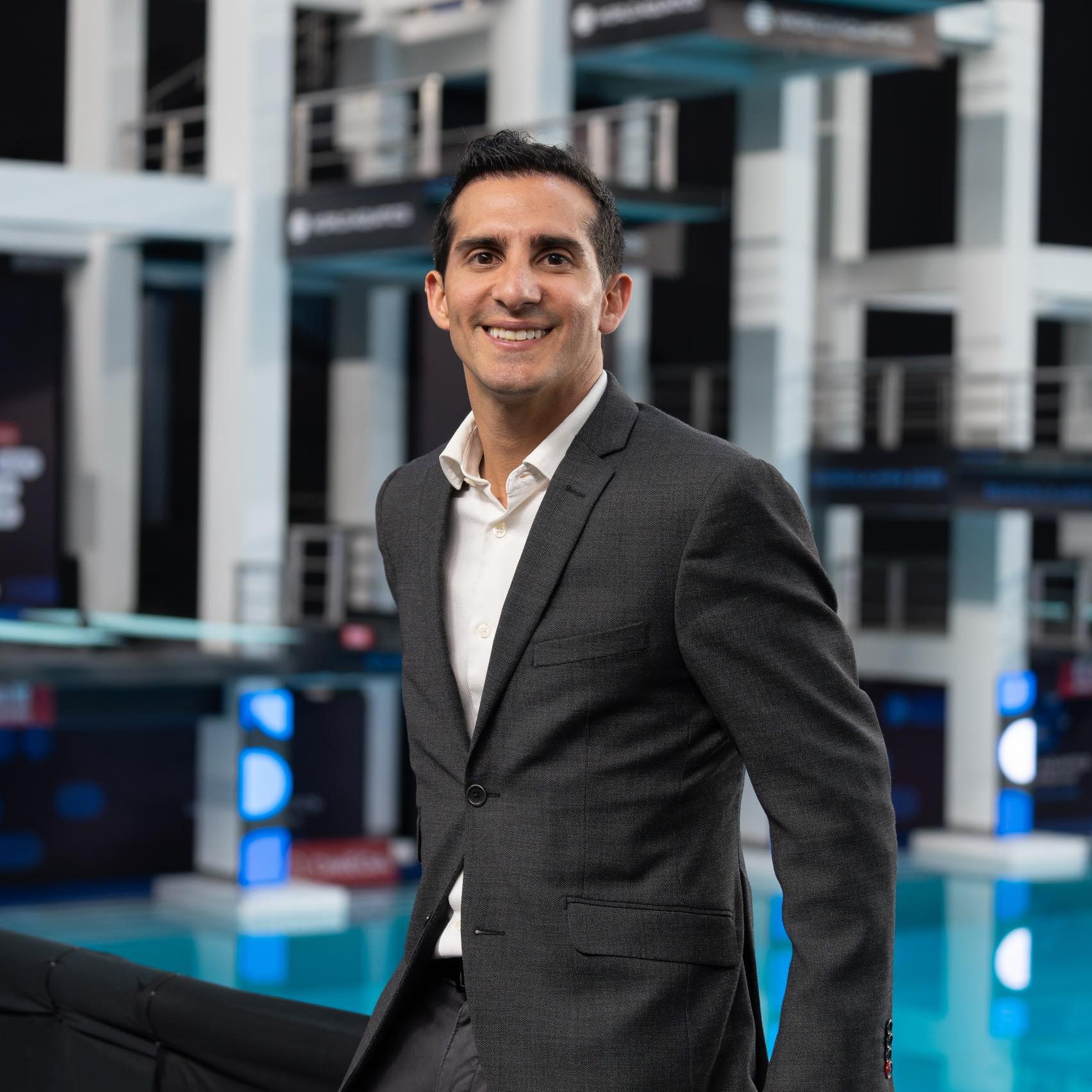 Rommel Pacheco ocultó casas, rentas y bienes en sus declaraciones patrimoniales entre 2020 y 2025, revela reportaje de Proceso